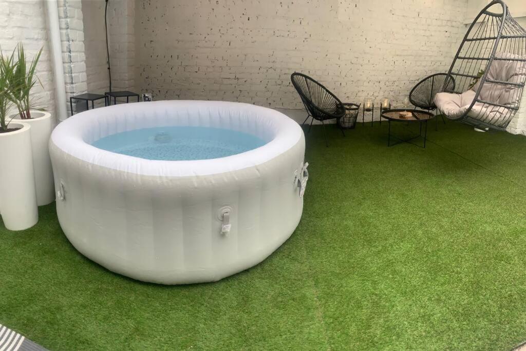 Les Thermes Du Beffroi Calais Buitenkant foto